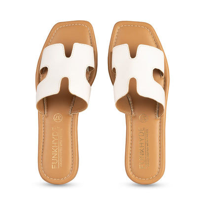 [ Flats ] Mayna White