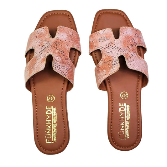 Mayna Peach Shimmer Slipons