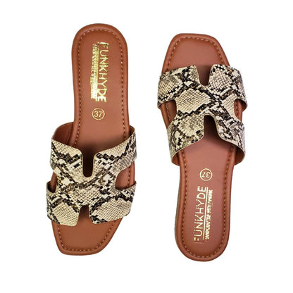 Mayna Beige Snake Slipons